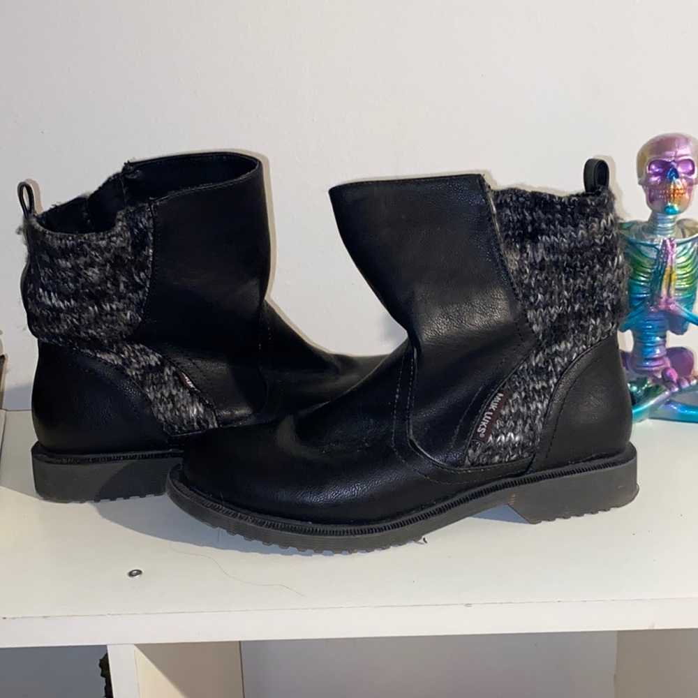 Muk Luk Black Ankle Boots